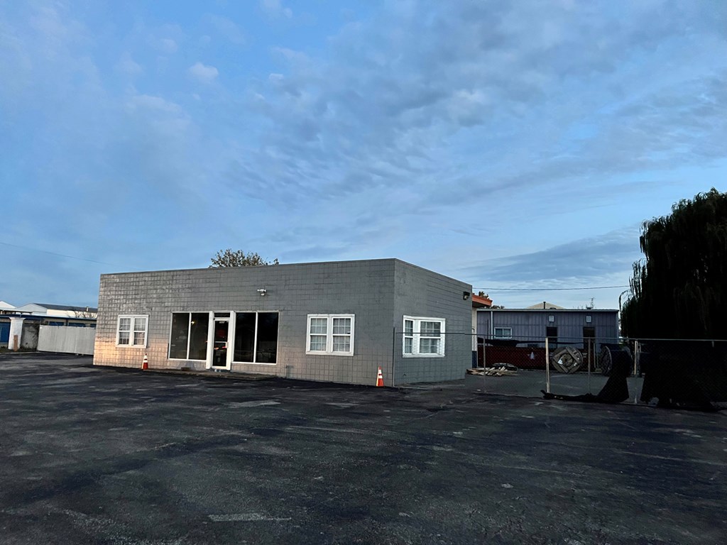 3926 Hwy 144, Owensboro, Kentucky 42303, ,Retail,For Sale,Hwy 144,86362