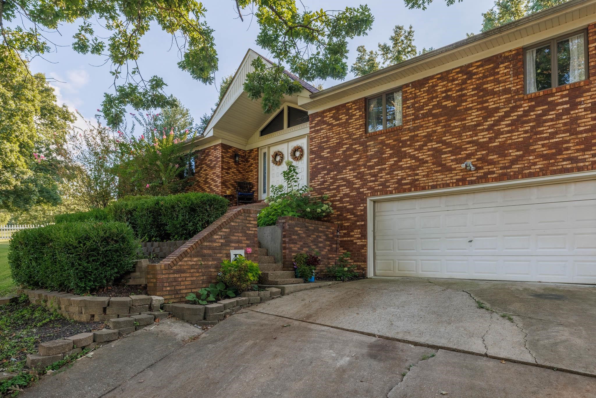 595 Hillcrest Circle, Hawesville, Kentucky 42348, 3 Bedrooms Bedrooms, ,2 BathroomsBathrooms,Single Family Residence,For Sale,Hillcrest Circle,86377