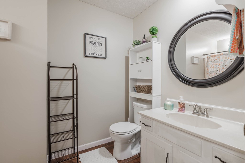 595 Hillcrest Circle, Hawesville, Kentucky 42348, 3 Bedrooms Bedrooms, ,2 BathroomsBathrooms,Single Family Residence,For Sale,Hillcrest Circle,86377