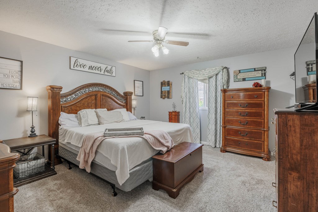 595 Hillcrest Circle, Hawesville, Kentucky 42348, 3 Bedrooms Bedrooms, ,2 BathroomsBathrooms,Single Family Residence,For Sale,Hillcrest Circle,86377