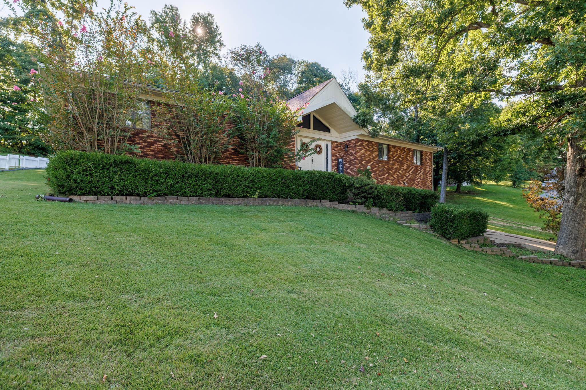 595 Hillcrest Circle, Hawesville, Kentucky 42348, 3 Bedrooms Bedrooms, ,2 BathroomsBathrooms,Single Family Residence,For Sale,Hillcrest Circle,86377