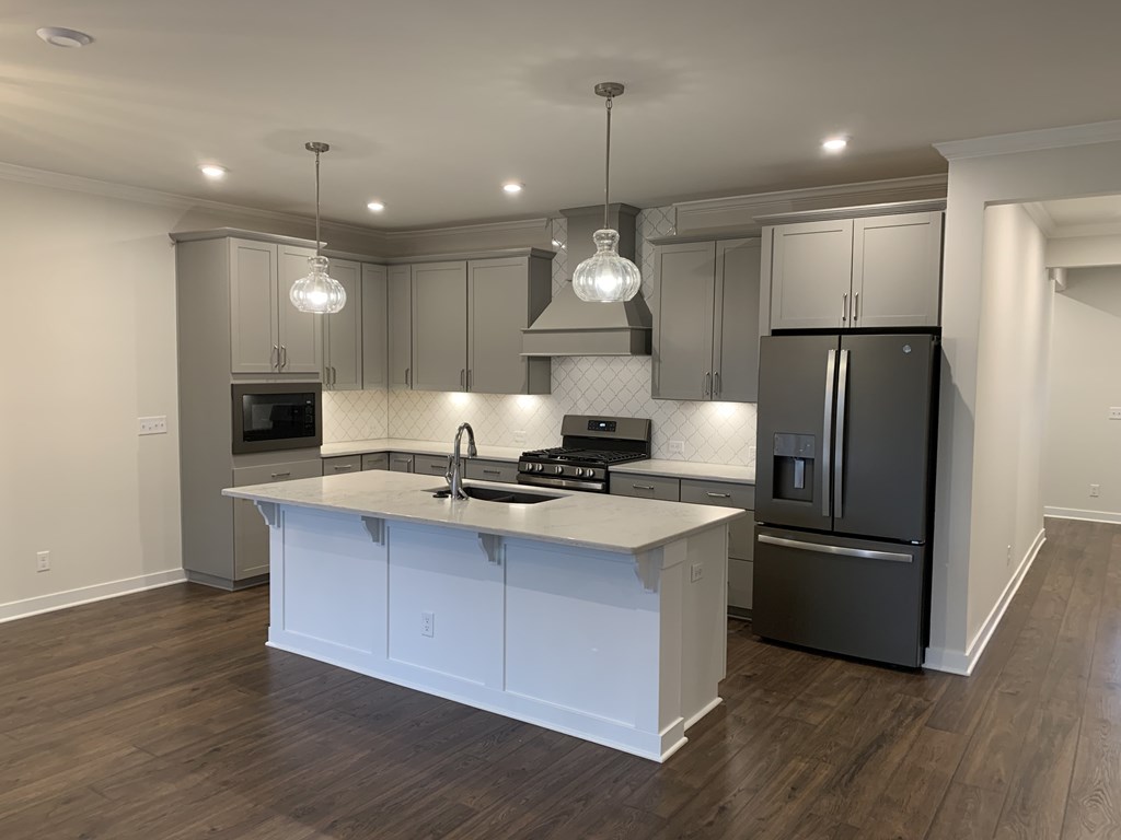 1829 Celebration Circle, Owensboro, Kentucky 42303, 3 Bedrooms Bedrooms, ,2 BathroomsBathrooms,Single Family Residence,For Sale,Celebration Circle,86404