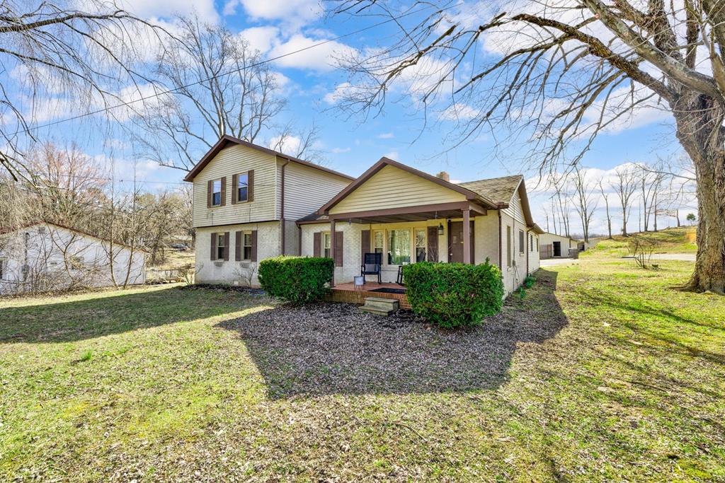 9437 State Route 136 West, Calhoun, Kentucky 42327, 4 Bedrooms Bedrooms, ,3 BathroomsBathrooms,Single Family Residence,For Sale,State Route 136 West,86426