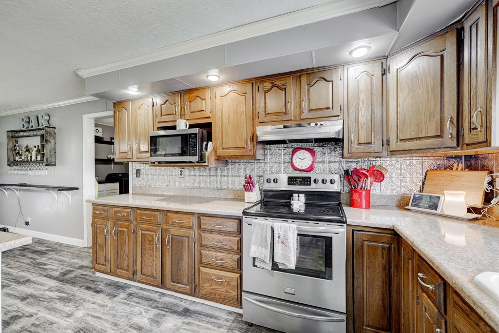 9437 State Route 136 West, Calhoun, Kentucky 42327, 4 Bedrooms Bedrooms, ,3 BathroomsBathrooms,Single Family Residence,For Sale,State Route 136 West,86426