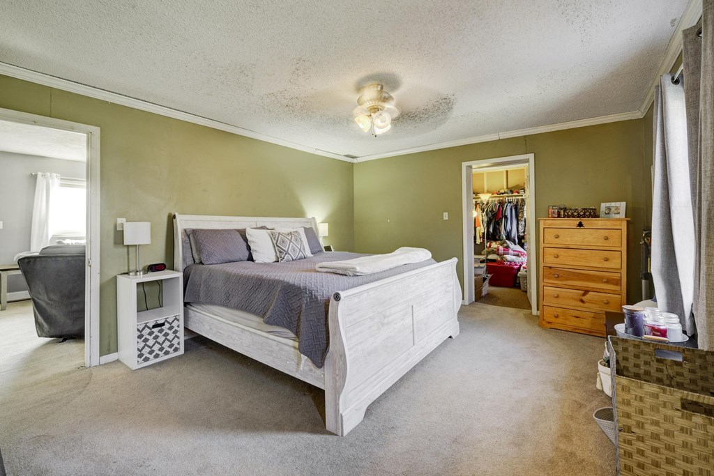9437 State Route 136 West, Calhoun, Kentucky 42327, 4 Bedrooms Bedrooms, ,3 BathroomsBathrooms,Single Family Residence,For Sale,State Route 136 West,86426