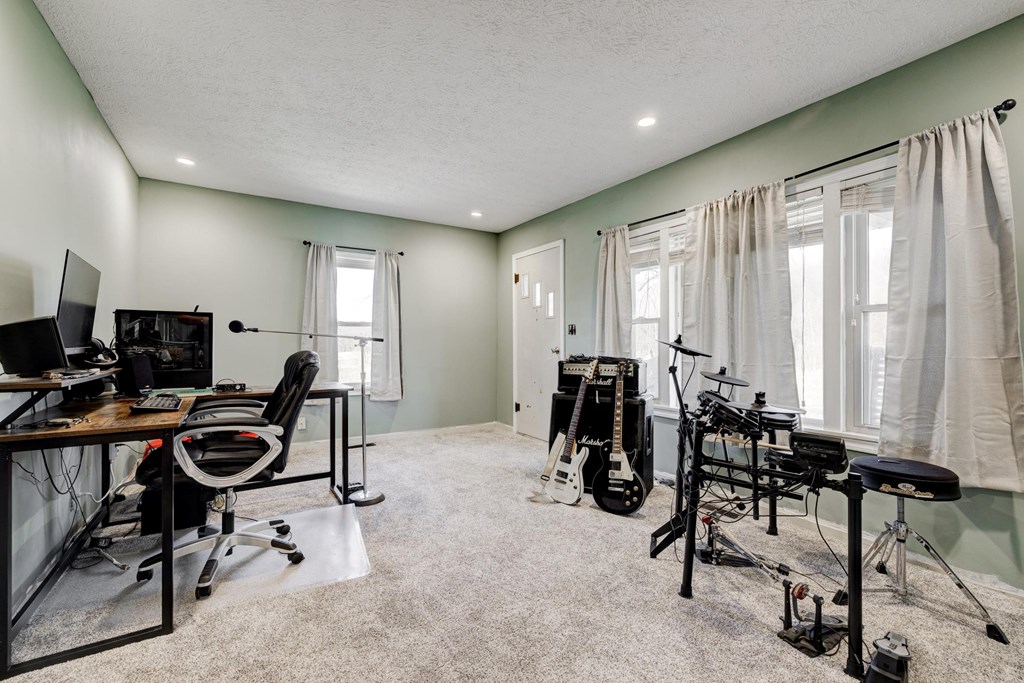 9437 State Route 136 West, Calhoun, Kentucky 42327, 4 Bedrooms Bedrooms, ,3 BathroomsBathrooms,Single Family Residence,For Sale,State Route 136 West,86426