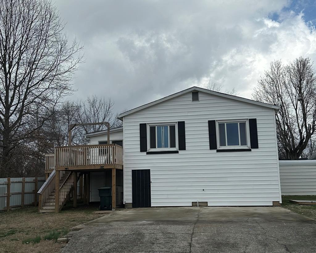 583 Hall Street, Madisonville, Kentucky 42431, 2 Bedrooms Bedrooms, ,1 BathroomBathrooms,Single Family Residence,For Sale,Hall Street,86436