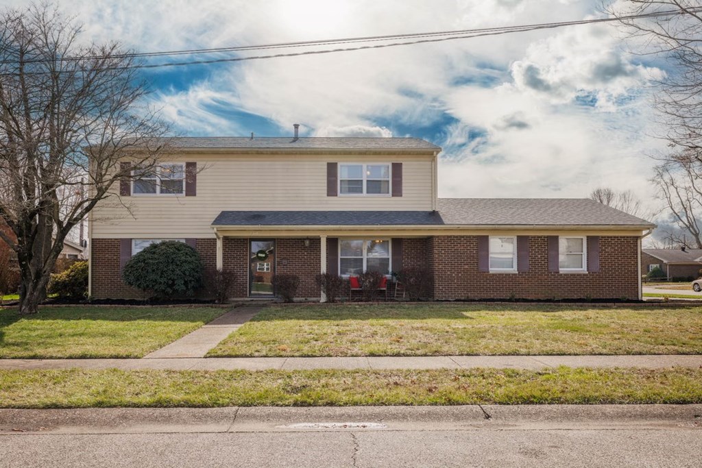 2510 Whirlaway Drive, Owensboro, Kentucky 42301, 4 Bedrooms Bedrooms, ,2 BathroomsBathrooms,Single Family Residence,For Sale,Whirlaway Drive,86452