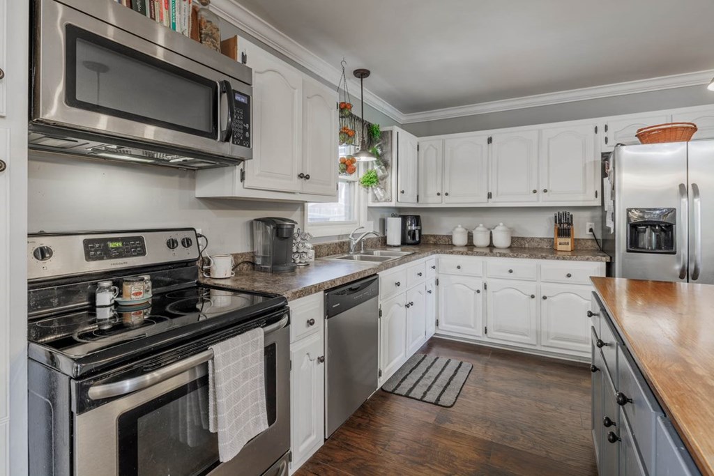 2510 Whirlaway Drive, Owensboro, Kentucky 42301, 4 Bedrooms Bedrooms, ,2 BathroomsBathrooms,Single Family Residence,For Sale,Whirlaway Drive,86452