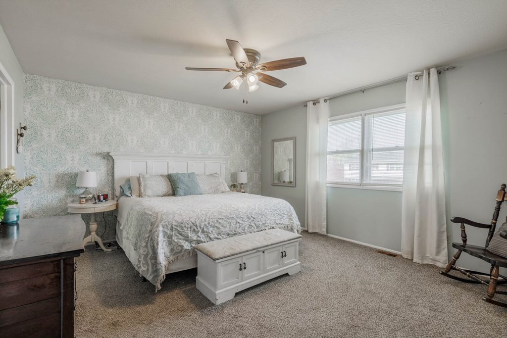 2510 Whirlaway Drive, Owensboro, Kentucky 42301, 4 Bedrooms Bedrooms, ,2 BathroomsBathrooms,Single Family Residence,For Sale,Whirlaway Drive,86452