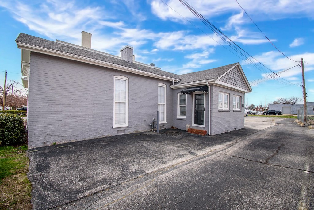 318 St Elizabeth St, Owensboro, Kentucky 42301, ,Retail,For Sale,St Elizabeth St,86500