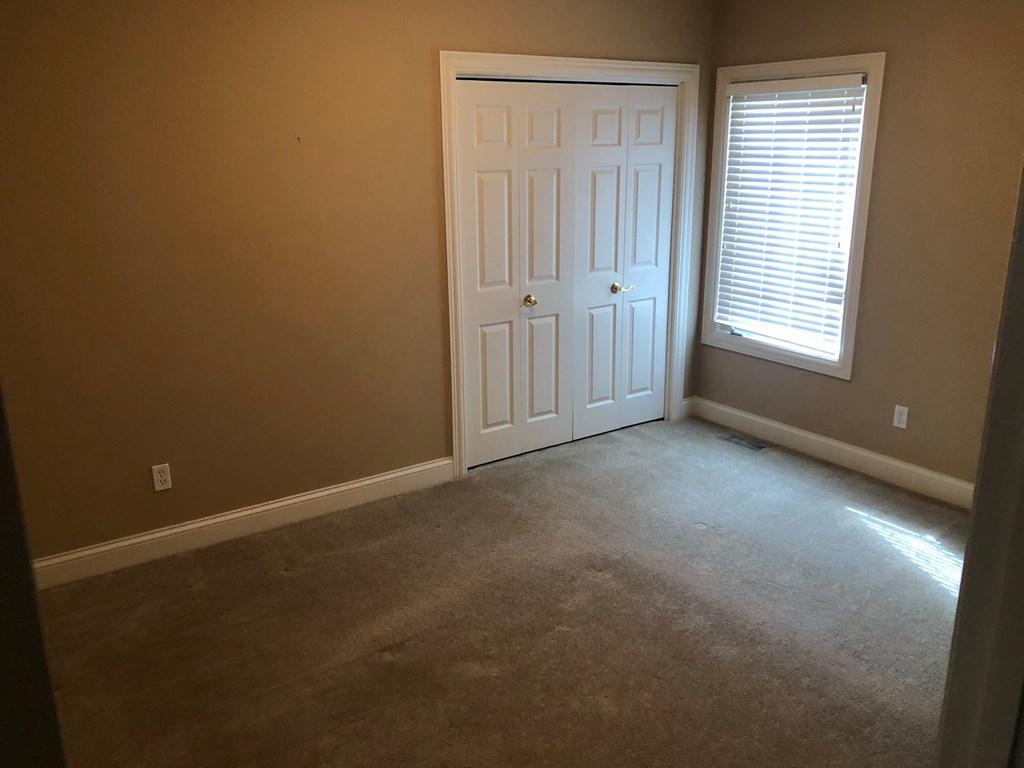 4610 Arborgate Dr, Owensboro, Kentucky 42303, 3 Bedrooms Bedrooms, ,2 BathroomsBathrooms,Single Family Residence,For Sale,Arborgate Dr,86535