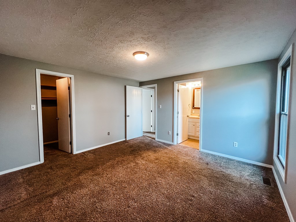 4212 Settlers PT, Owensboro, Kentucky 42303, 2 Bedrooms Bedrooms, ,1 BathroomBathrooms,Single Family Residence,For Sale,Settlers PT,86557