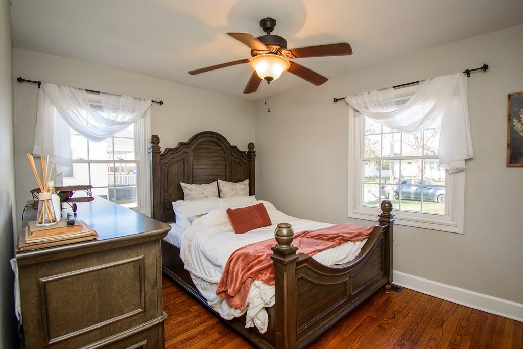 1704 Maple Ave, Owensboro, Kentucky 42301, 3 Bedrooms Bedrooms, ,1 BathroomBathrooms,Single Family Residence,For Sale,Maple Ave,86563