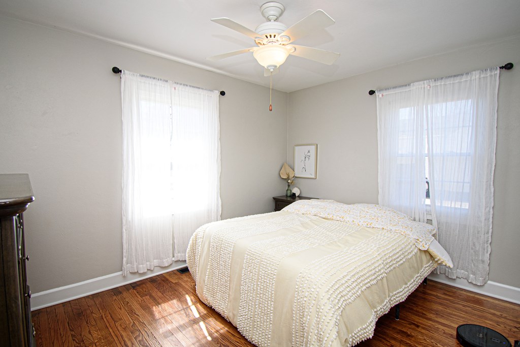 1704 Maple Ave, Owensboro, Kentucky 42301, 3 Bedrooms Bedrooms, ,1 BathroomBathrooms,Single Family Residence,For Sale,Maple Ave,86563