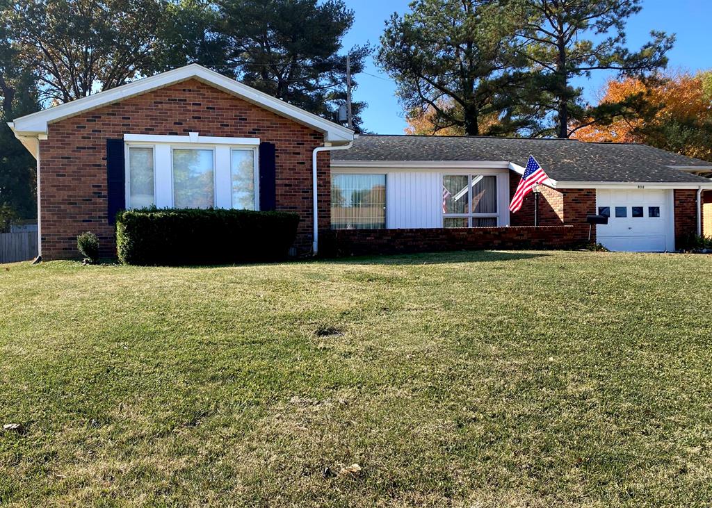 808 McClure, Henderson, Kentucky 42420, 3 Bedrooms Bedrooms, ,2 BathroomsBathrooms,Single Family Residence,For Sale,McClure,86569