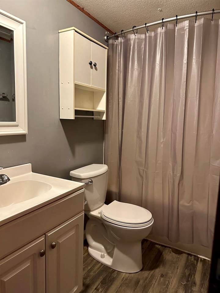 190 State Route 54 E, Fordsville, Kentucky 42343, 2 Bedrooms Bedrooms, ,1 BathroomBathrooms,Single Family Residence,For Sale,State Route 54 E,86598