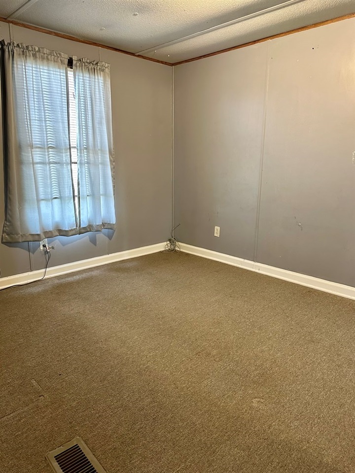 190 State Route 54 E, Fordsville, Kentucky 42343, 2 Bedrooms Bedrooms, ,1 BathroomBathrooms,Single Family Residence,For Sale,State Route 54 E,86598