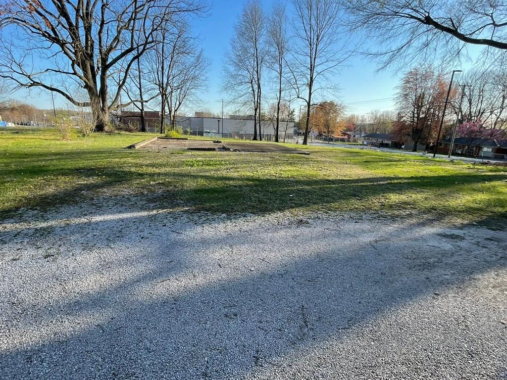 1126 Clay Street, Hartford, Kentucky 42347, 3 Bedrooms Bedrooms, ,2 BathroomsBathrooms,Single Family Residence,For Sale,Clay Street,86645