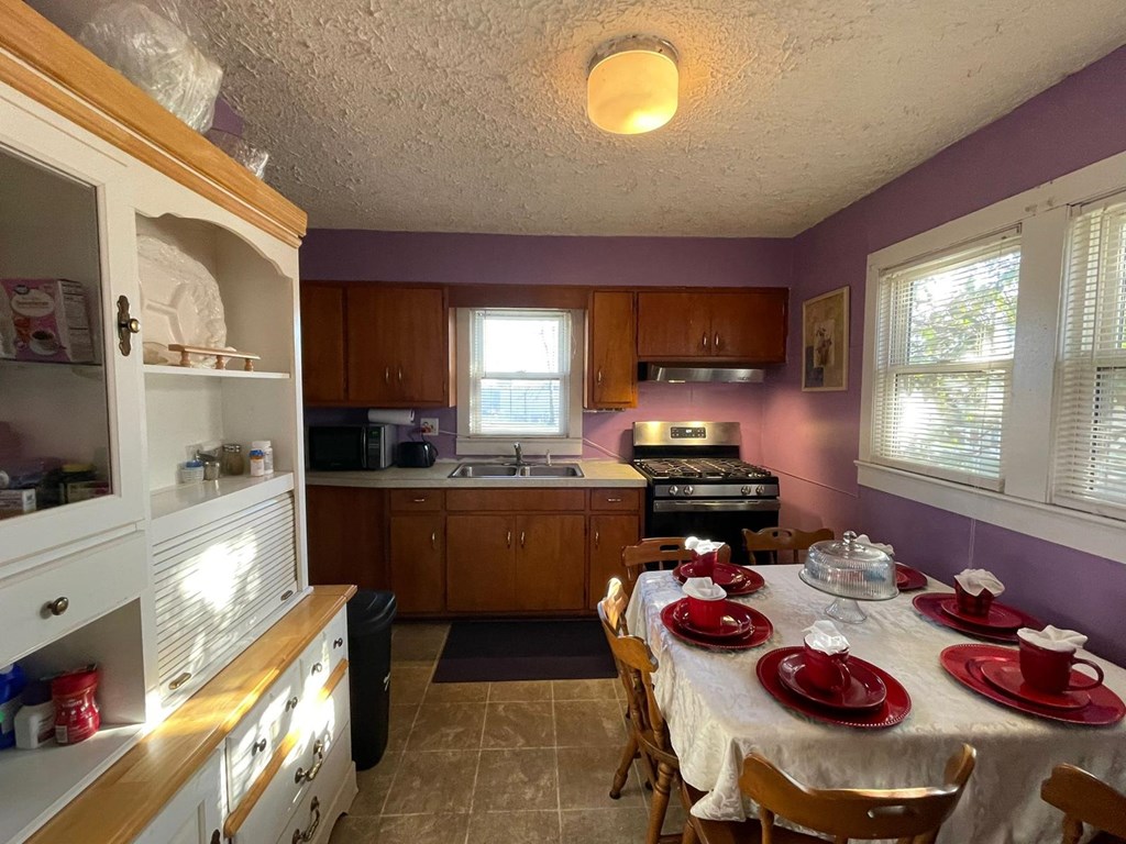 1126 Clay Street, Hartford, Kentucky 42347, 3 Bedrooms Bedrooms, ,2 BathroomsBathrooms,Single Family Residence,For Sale,Clay Street,86645