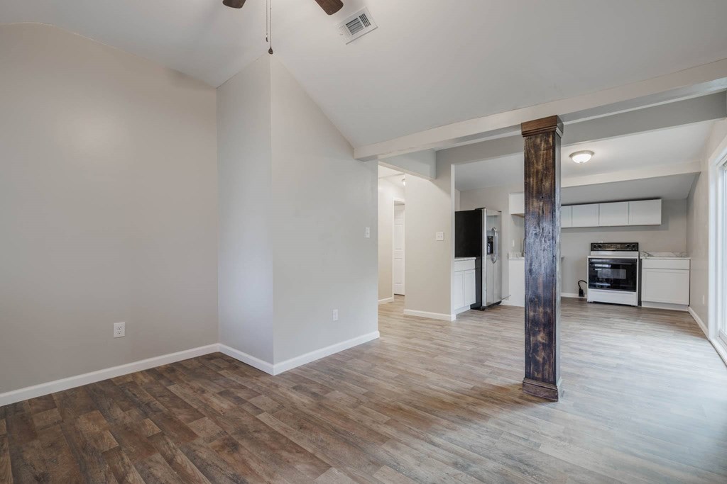 1423 Alexander Avenue, Owensboro, Kentucky 42303, 2 Bedrooms Bedrooms, ,1 BathroomBathrooms,Single Family Residence,For Sale,Alexander Avenue,86665