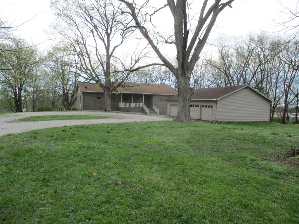 302 Center Street, Rockport, IN, Indiana 47635, 3 Bedrooms Bedrooms, ,3 BathroomsBathrooms,Single Family Residence,For Sale,Center Street,86701