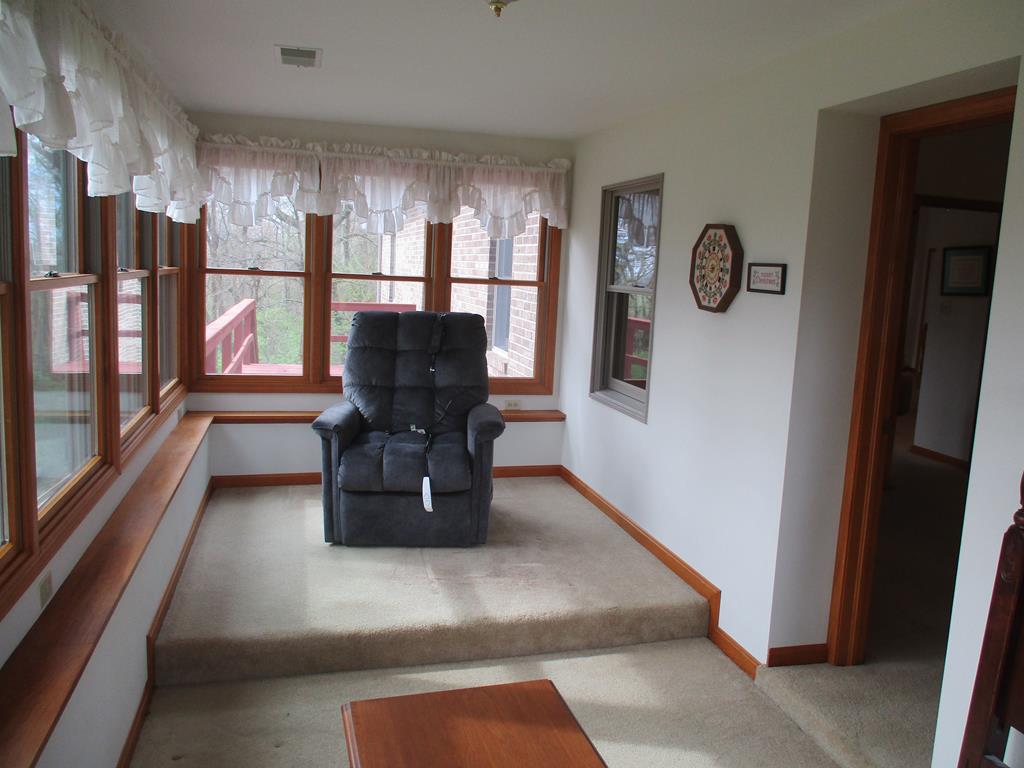 302 Center Street, Rockport, IN, Indiana 47635, 3 Bedrooms Bedrooms, ,3 BathroomsBathrooms,Single Family Residence,For Sale,Center Street,86701