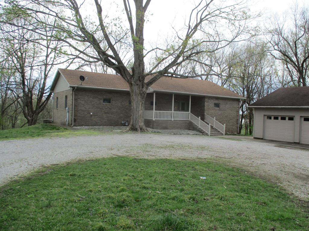 302 Center Street, Rockport, IN, Indiana 47635, 3 Bedrooms Bedrooms, ,3 BathroomsBathrooms,Single Family Residence,For Sale,Center Street,86701