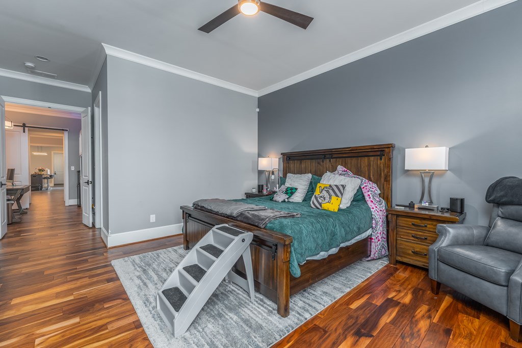 1059 Hill Avenue, Owensboro, Kentucky 42301, 4 Bedrooms Bedrooms, ,3 BathroomsBathrooms,Single Family Residence,For Sale,Hill Avenue,86718