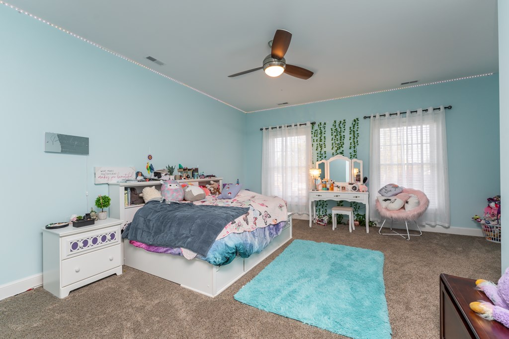 1059 Hill Avenue, Owensboro, Kentucky 42301, 4 Bedrooms Bedrooms, ,3 BathroomsBathrooms,Single Family Residence,For Sale,Hill Avenue,86718