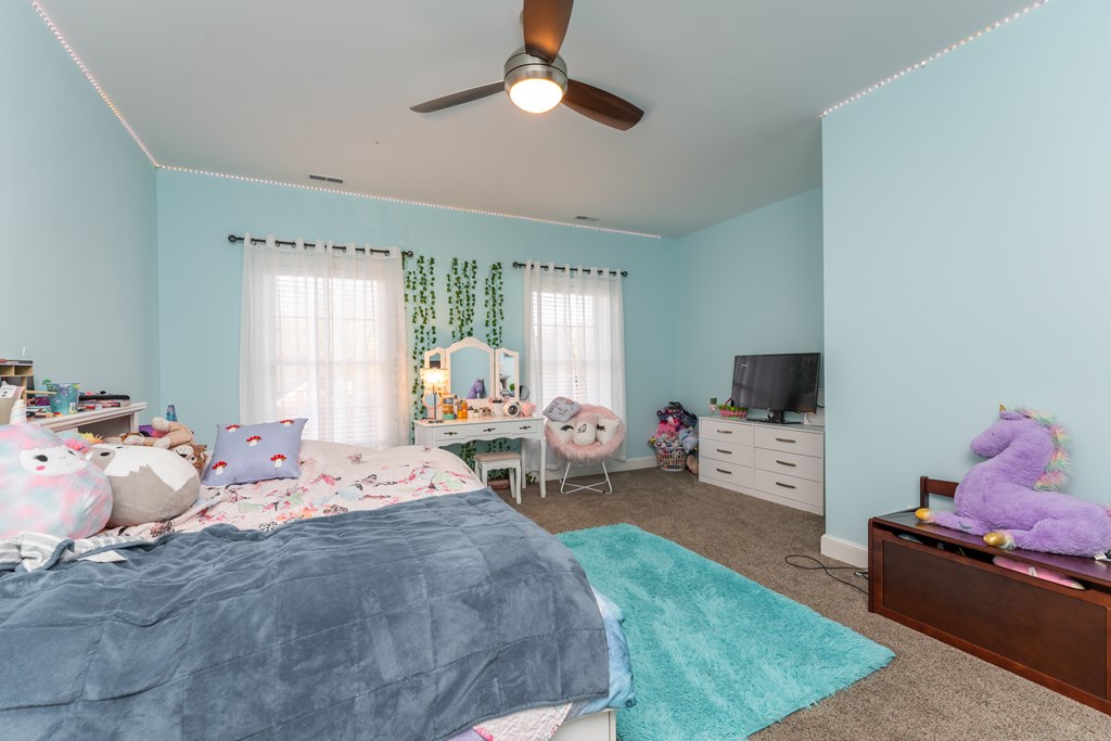 1059 Hill Avenue, Owensboro, Kentucky 42301, 4 Bedrooms Bedrooms, ,3 BathroomsBathrooms,Single Family Residence,For Sale,Hill Avenue,86718