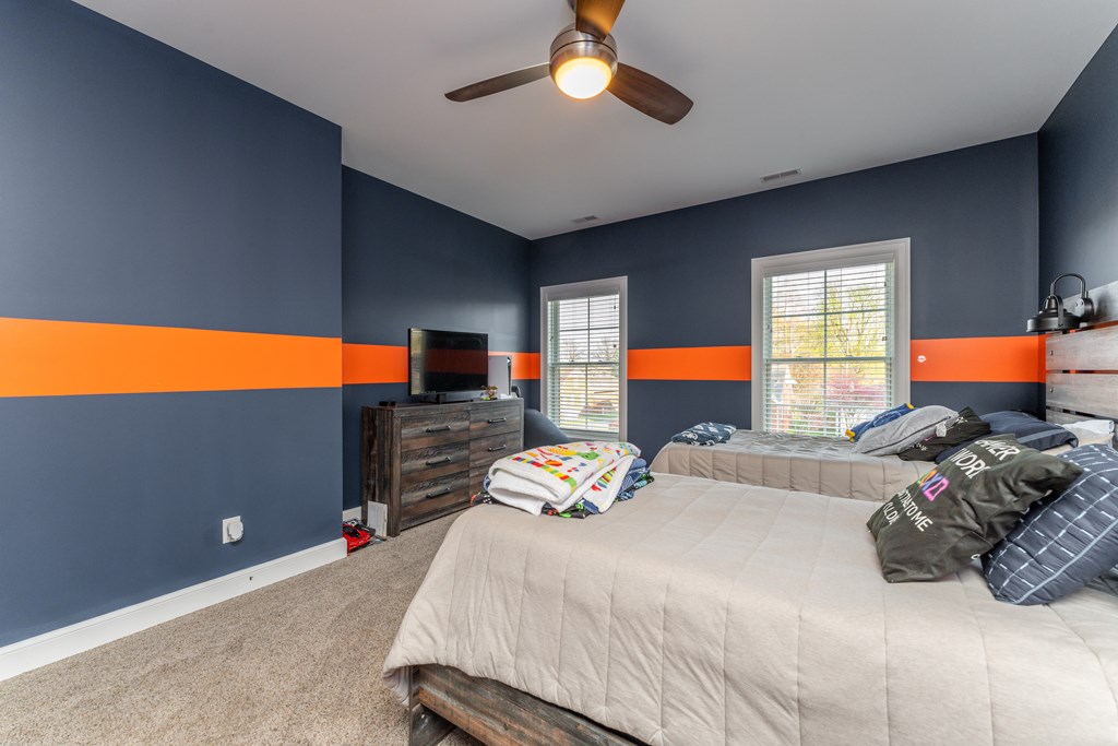 1059 Hill Avenue, Owensboro, Kentucky 42301, 4 Bedrooms Bedrooms, ,3 BathroomsBathrooms,Single Family Residence,For Sale,Hill Avenue,86718