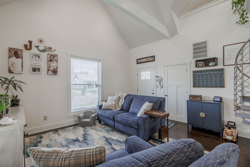 338 Hill Avenue, Owensboro, Kentucky 42301, 2 Bedrooms Bedrooms, ,2 BathroomsBathrooms,Single Family Residence,For Sale,Hill Avenue,86720
