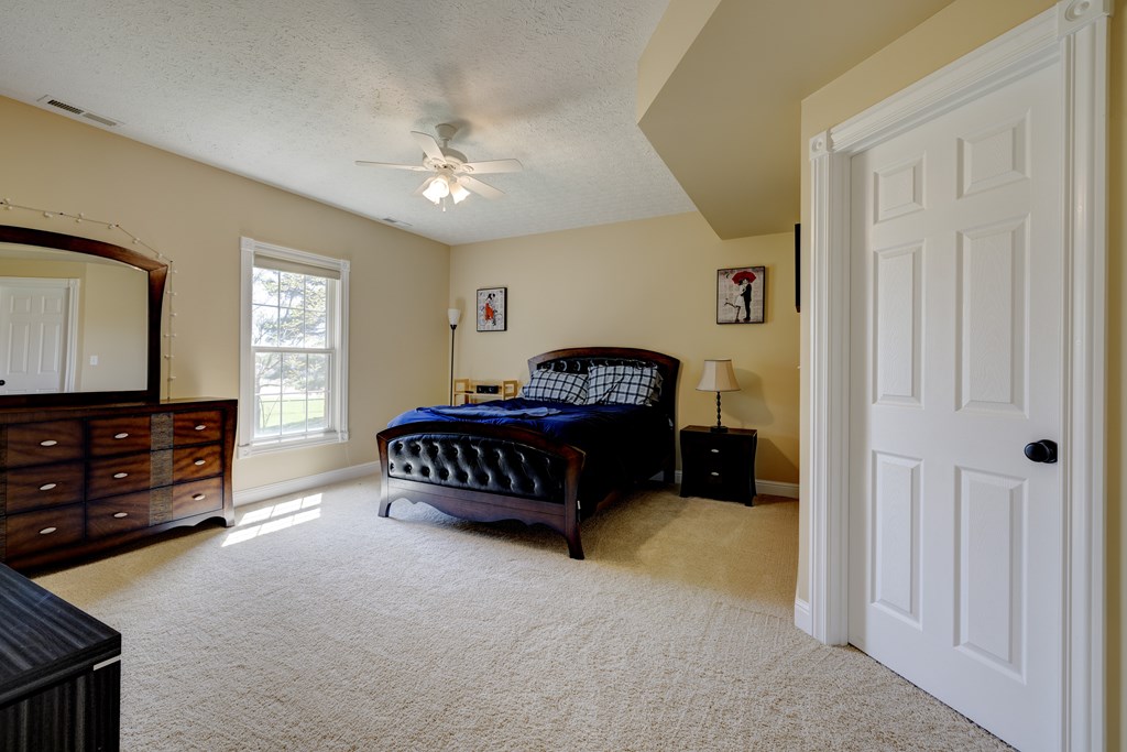 4507 INDIAN CREEK LOOP, Owensboro, Kentucky 42303, 5 Bedrooms Bedrooms, ,3 BathroomsBathrooms,Single Family Residence,For Sale,INDIAN CREEK LOOP,86750