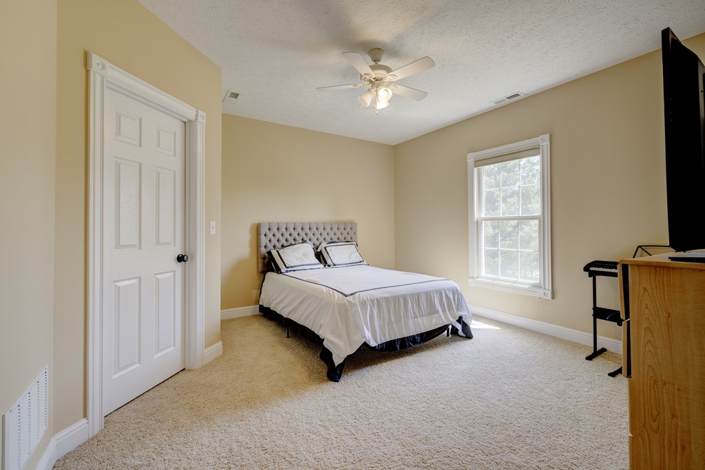 4507 INDIAN CREEK LOOP, Owensboro, Kentucky 42303, 5 Bedrooms Bedrooms, ,3 BathroomsBathrooms,Single Family Residence,For Sale,INDIAN CREEK LOOP,86750