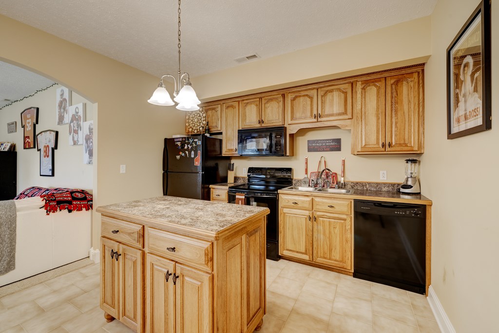 4507 INDIAN CREEK LOOP, Owensboro, Kentucky 42303, 5 Bedrooms Bedrooms, ,3 BathroomsBathrooms,Single Family Residence,For Sale,INDIAN CREEK LOOP,86750