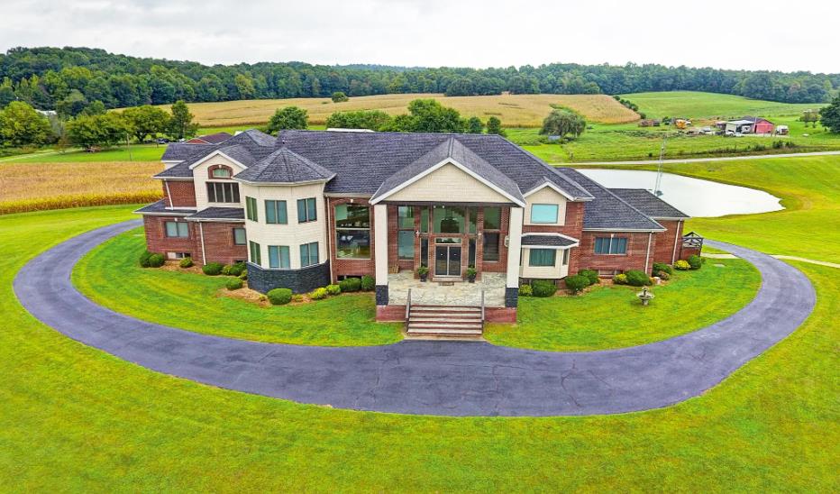 1779 Applehouse Rd, Beaver Dam, Kentucky 42320, 6 Bedrooms Bedrooms, ,7 BathroomsBathrooms,Single Family Residence,For Sale,Applehouse Rd,86760