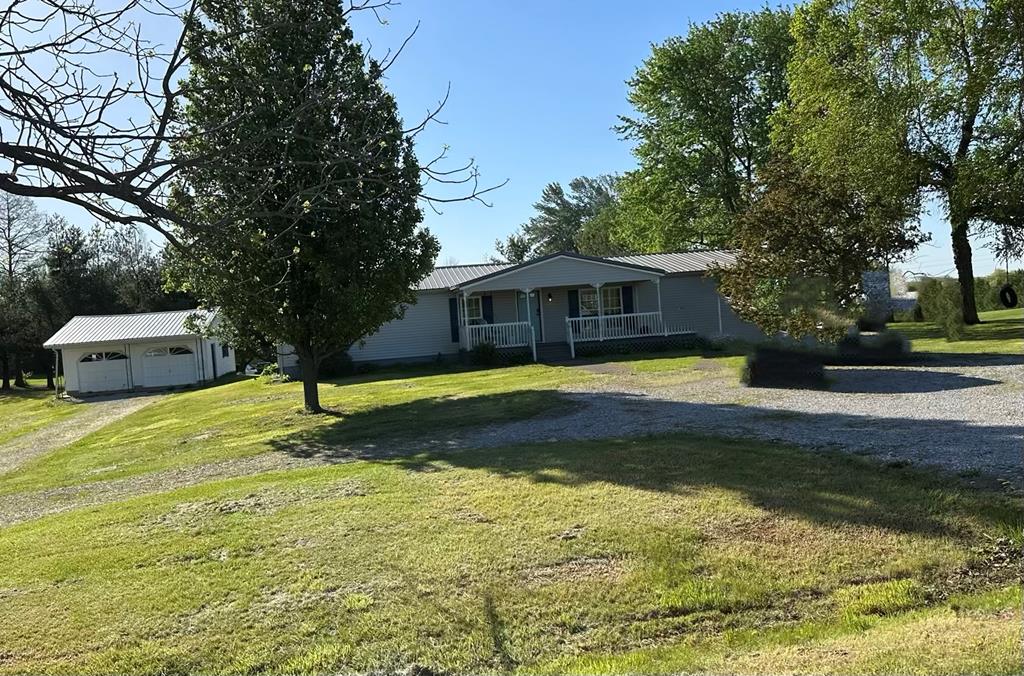200 J W Bailey Road, Calhoun, Kentucky 42327, 3 Bedrooms Bedrooms, ,2 BathroomsBathrooms,Single Family Residence,For Sale,J W Bailey Road,86778