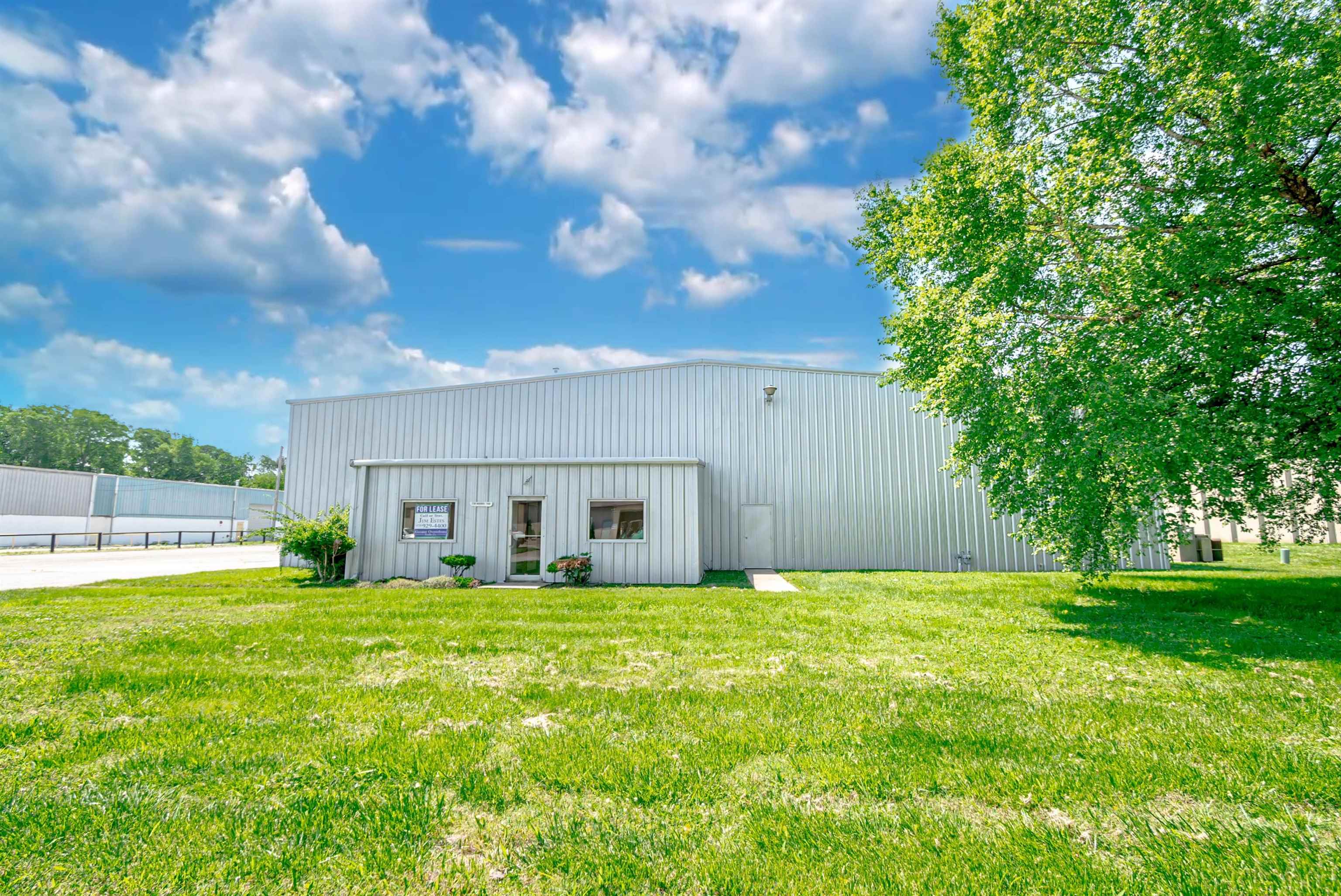 2700 Warehouse Rd, Owensboro, Kentucky 42301, ,Industrial,For Sale,Warehouse Rd,86825