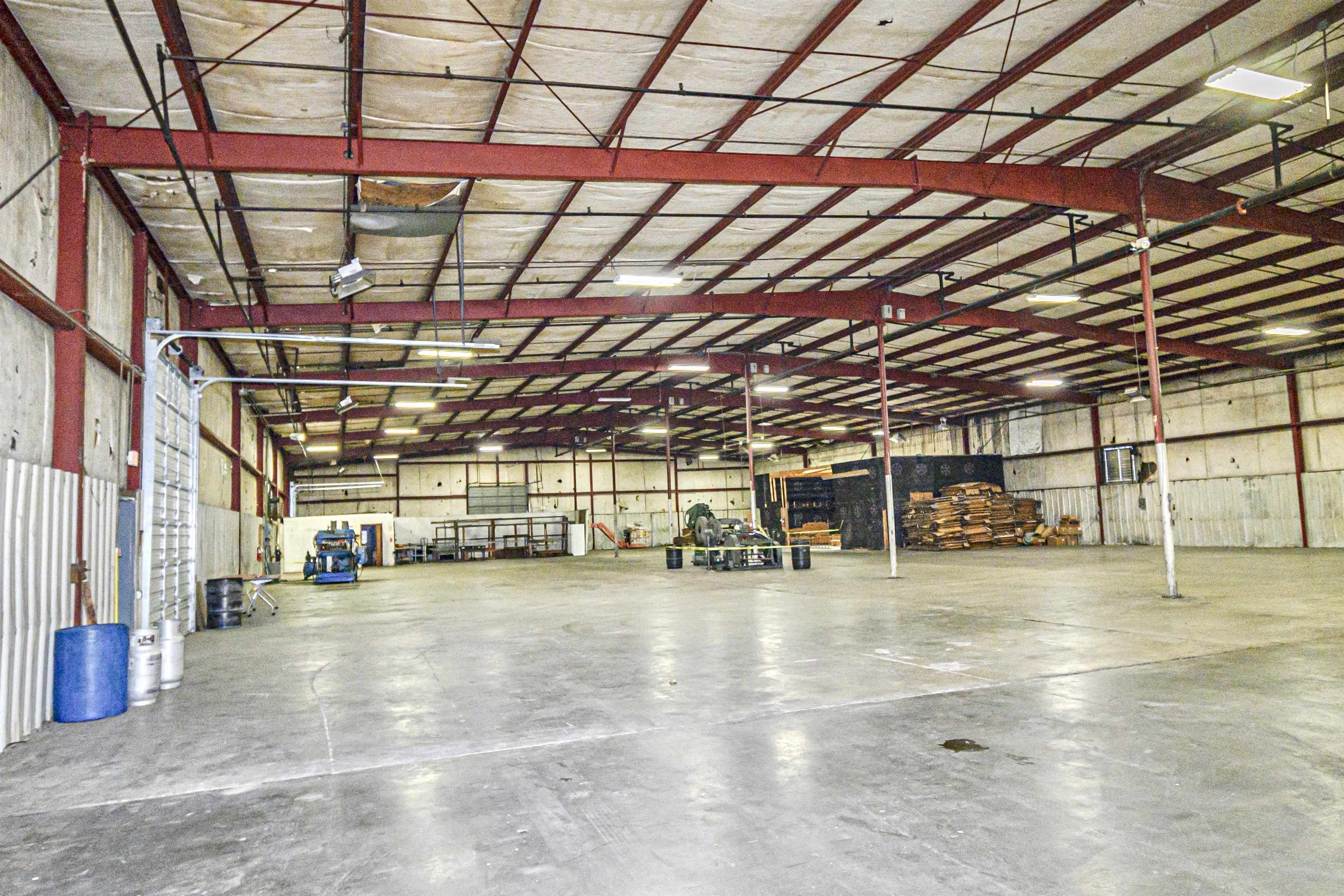 2700 Warehouse Rd, Owensboro, Kentucky 42301, ,Industrial,For Sale,Warehouse Rd,86825