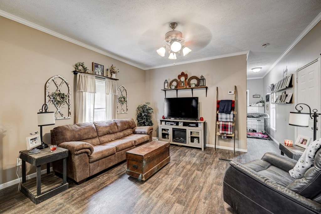 8529 State Route 815, Owensboro, Kentucky 42301, 3 Bedrooms Bedrooms, ,2 BathroomsBathrooms,Single Family Residence,For Sale,State Route 815,86842