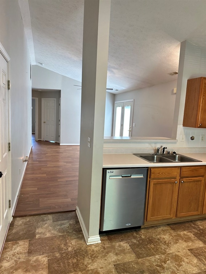 2579 Arbor Terrace, Owensboro, Kentucky 42303, 2 Bedrooms Bedrooms, ,2 BathroomsBathrooms,Single Family Residence,For Sale,Arbor Terrace,86848