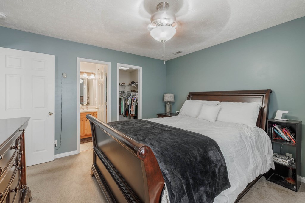 2319 Tradition Avenue, Owensboro, Kentucky 42301, 3 Bedrooms Bedrooms, ,2 BathroomsBathrooms,Single Family Residence,For Sale,Tradition Avenue,86858