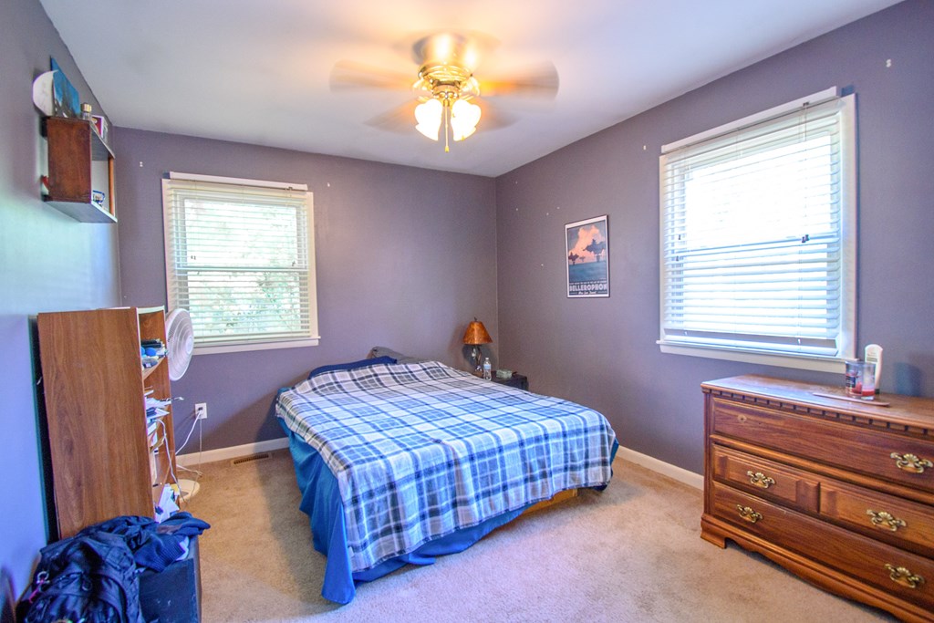 2701 Redford Drive, Owensboro, Kentucky 42303, 3 Bedrooms Bedrooms, ,1 BathroomBathrooms,Single Family Residence,For Sale,Redford Drive,86861