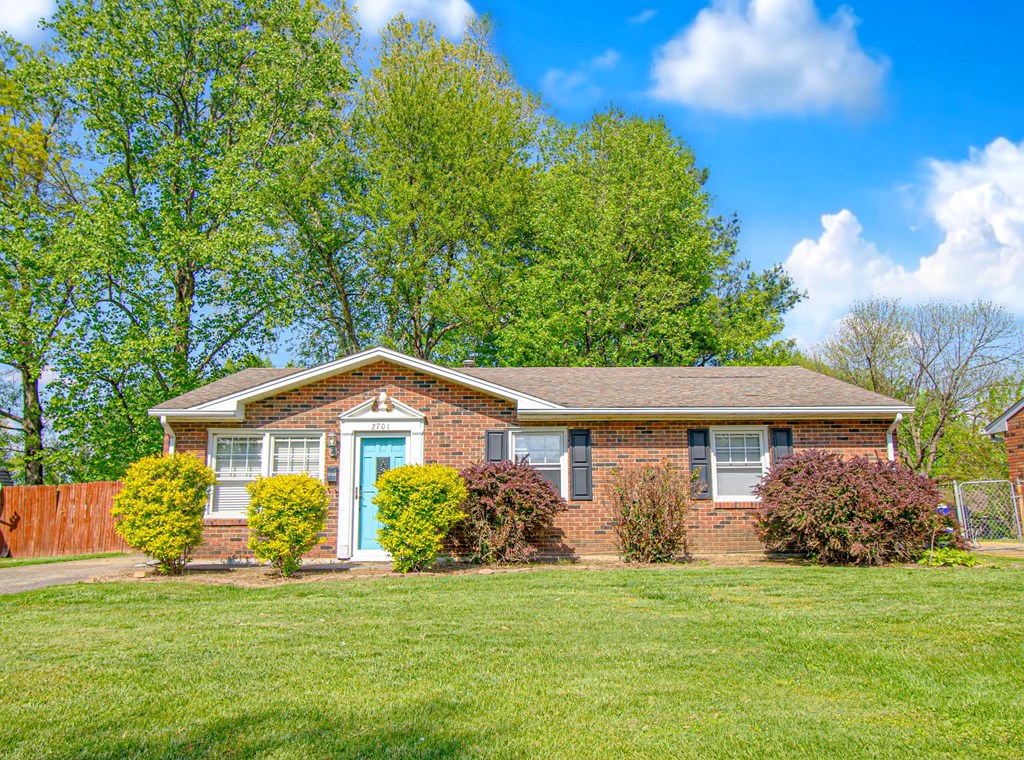 2701 Redford Drive, Owensboro, Kentucky 42303, 3 Bedrooms Bedrooms, ,1 BathroomBathrooms,Single Family Residence,For Sale,Redford Drive,86861