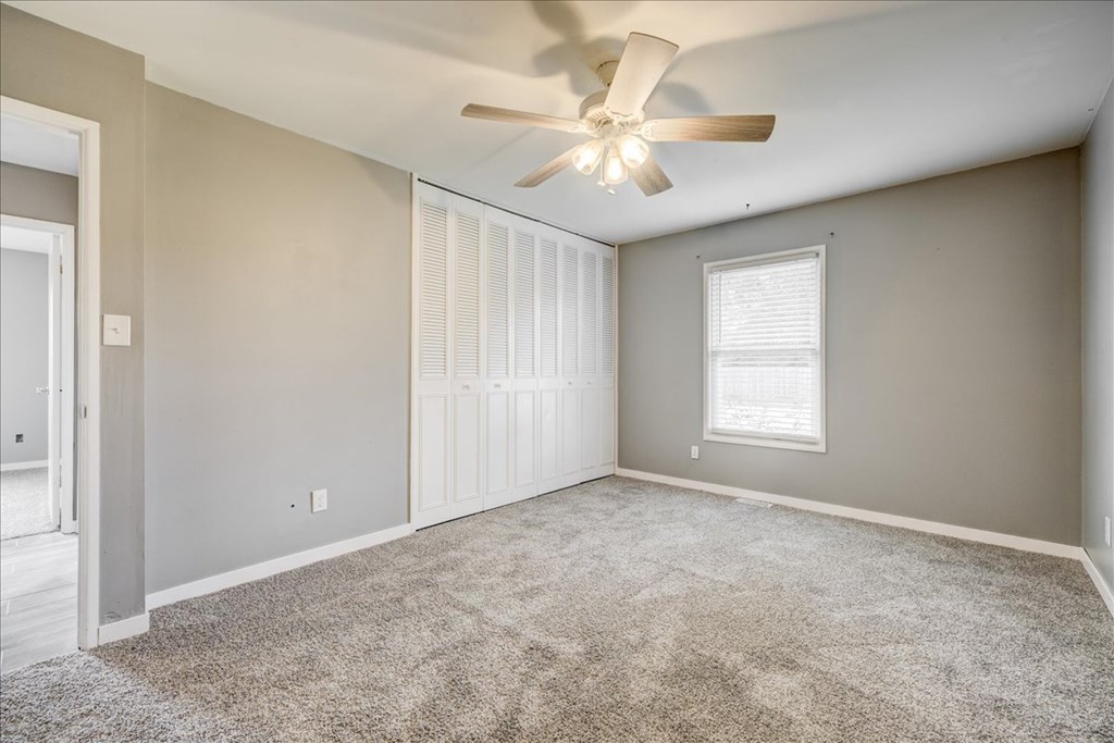 2601 W Middleground Dr, Owensboro, Kentucky 42301, 3 Bedrooms Bedrooms, ,2 BathroomsBathrooms,Single Family Residence,For Sale,W Middleground Dr,86896
