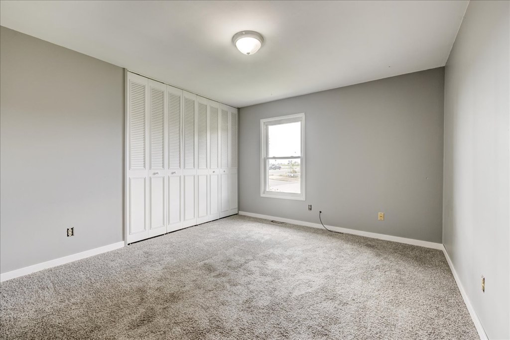 2601 W Middleground Dr, Owensboro, Kentucky 42301, 3 Bedrooms Bedrooms, ,2 BathroomsBathrooms,Single Family Residence,For Sale,W Middleground Dr,86896