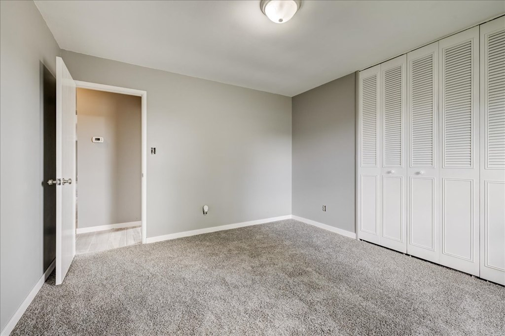 2601 W Middleground Dr, Owensboro, Kentucky 42301, 3 Bedrooms Bedrooms, ,2 BathroomsBathrooms,Single Family Residence,For Sale,W Middleground Dr,86896
