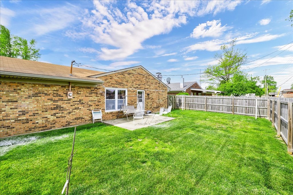 2601 W Middleground Dr, Owensboro, Kentucky 42301, 3 Bedrooms Bedrooms, ,2 BathroomsBathrooms,Single Family Residence,For Sale,W Middleground Dr,86896
