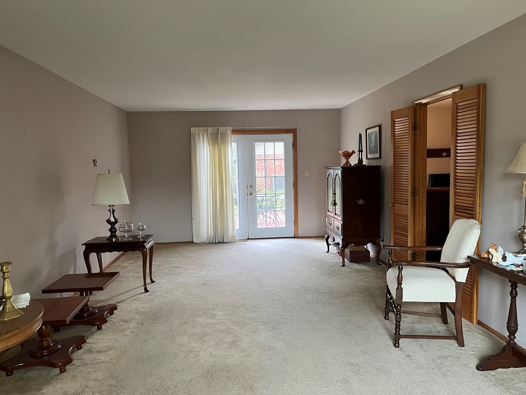 2304 Reigh Count Dr., Owensboro, Kentucky 42301, 4 Bedrooms Bedrooms, ,2 BathroomsBathrooms,Single Family Residence,For Sale,Reigh Count Dr.,86898